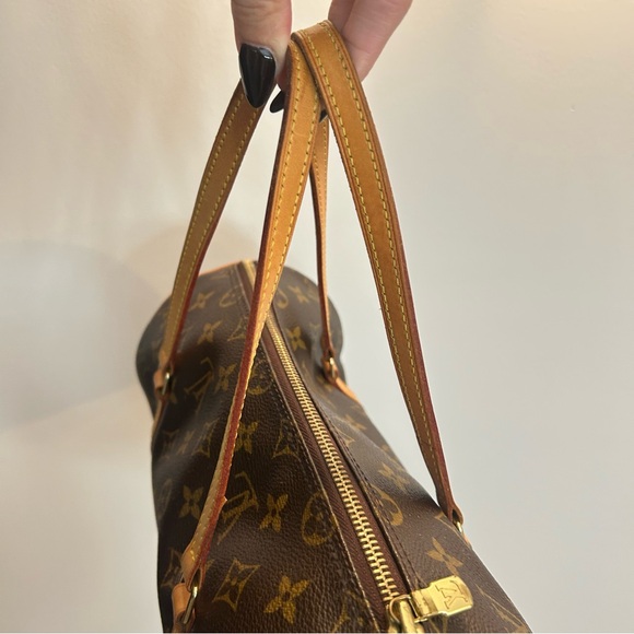 Louis Vuitton Monogram Canvas Shoulder Bag - Picture 7 of 13